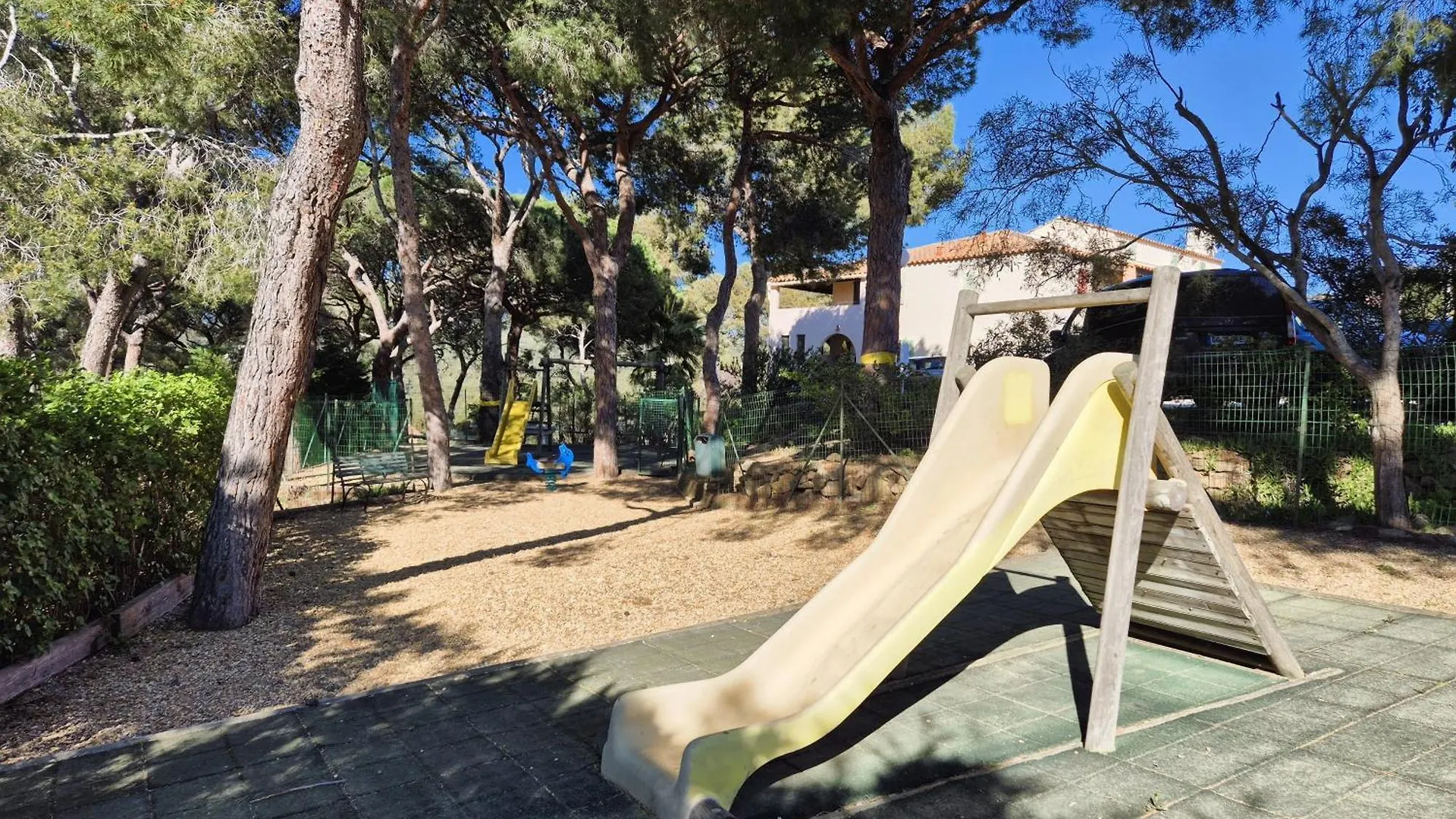 Residence Avec Piscine, Vue Mer, Tennis, Parc Pour Enfants Saint-Mandrier-sur-Mer 0*,  France